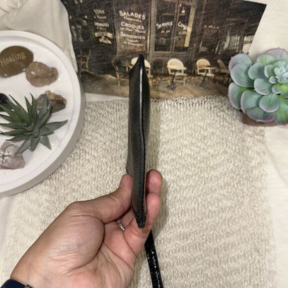 Coach Small Black Crossgrain Leather Gold Tone LogoโZip Wristlet Wallet - Picture 6 of 10